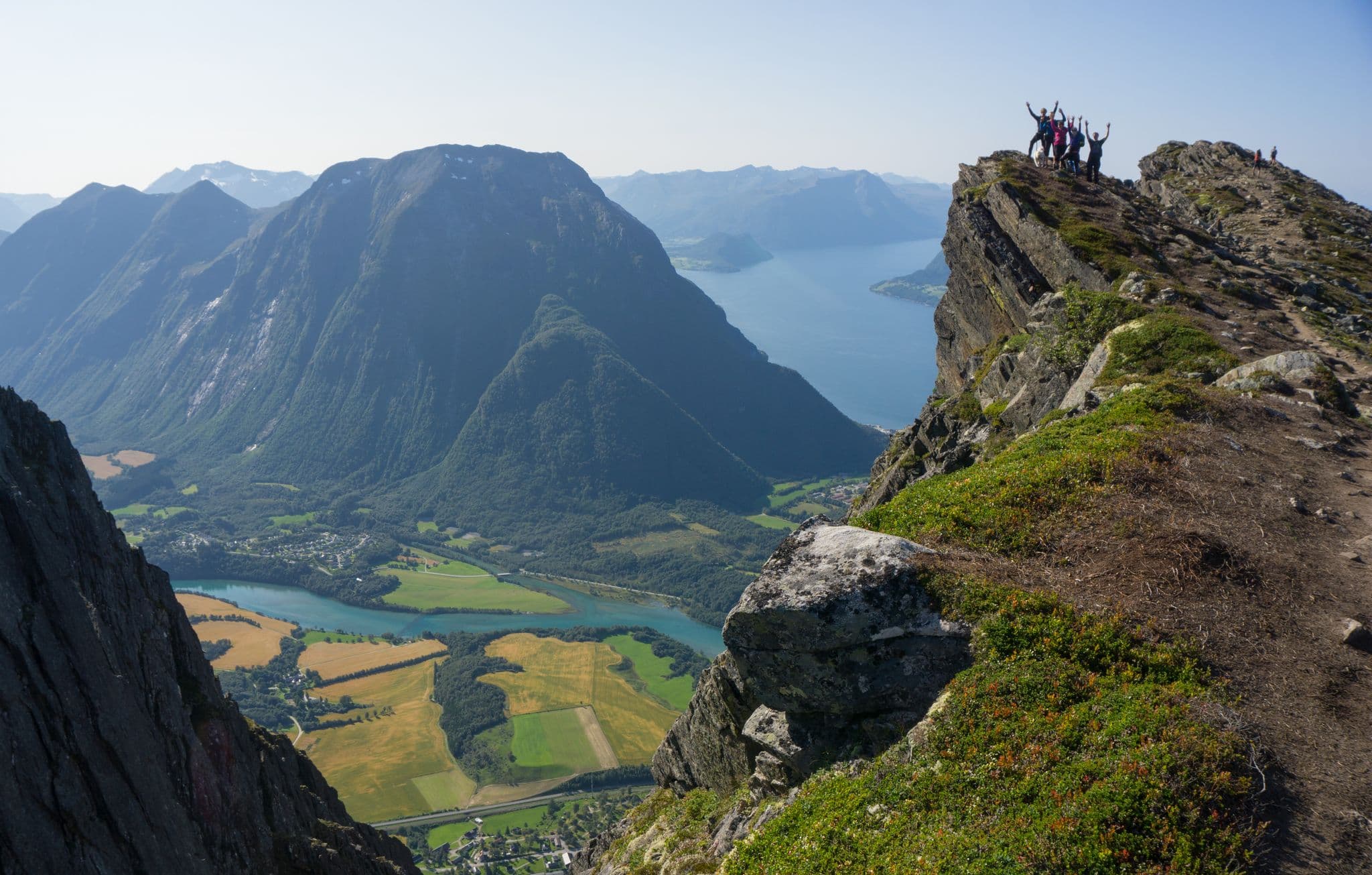 Team picture on top of Åndalsnes